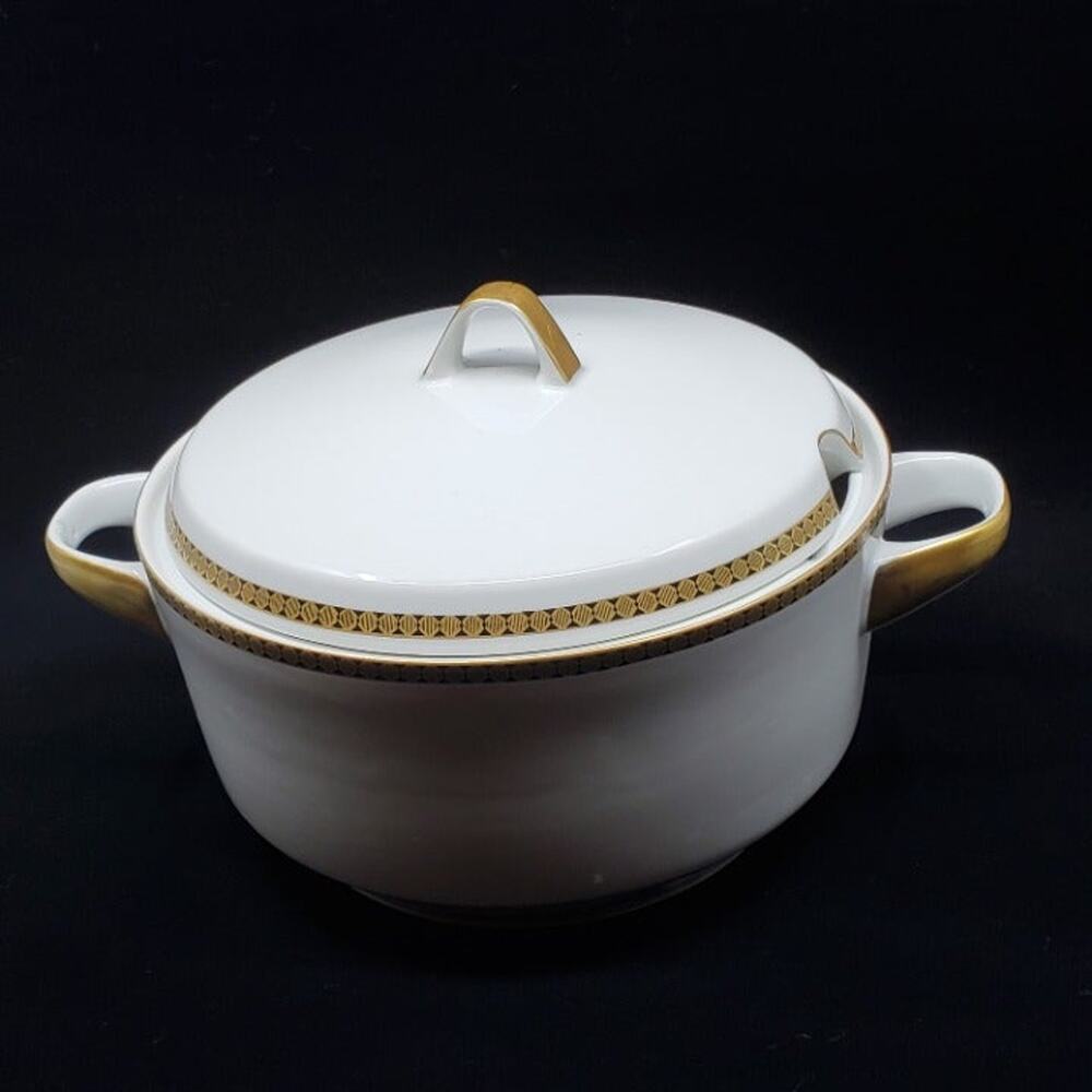 Arzberg Hutschenreuther Germany Bavaria Porcelain lidded serving tureen